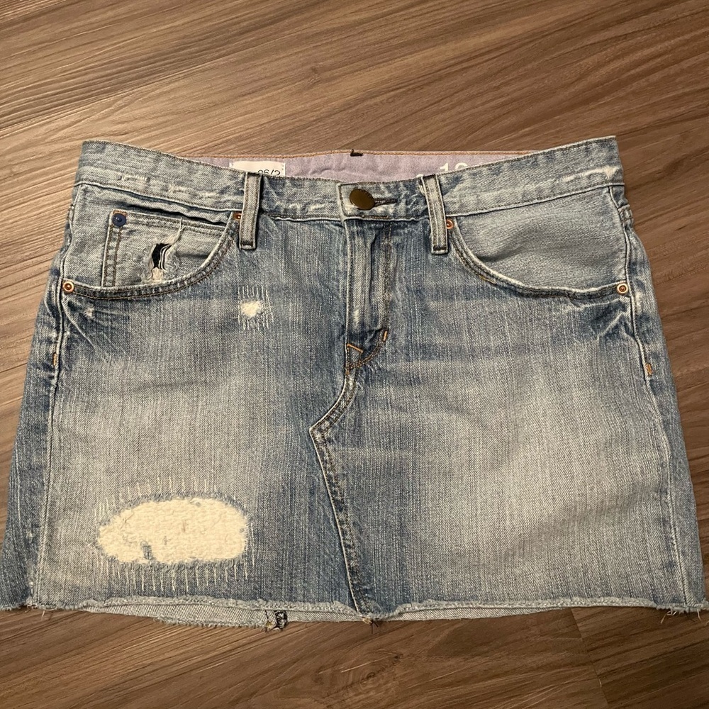 Gap Y2K Denim Distressed Mini Skirt size 26/2